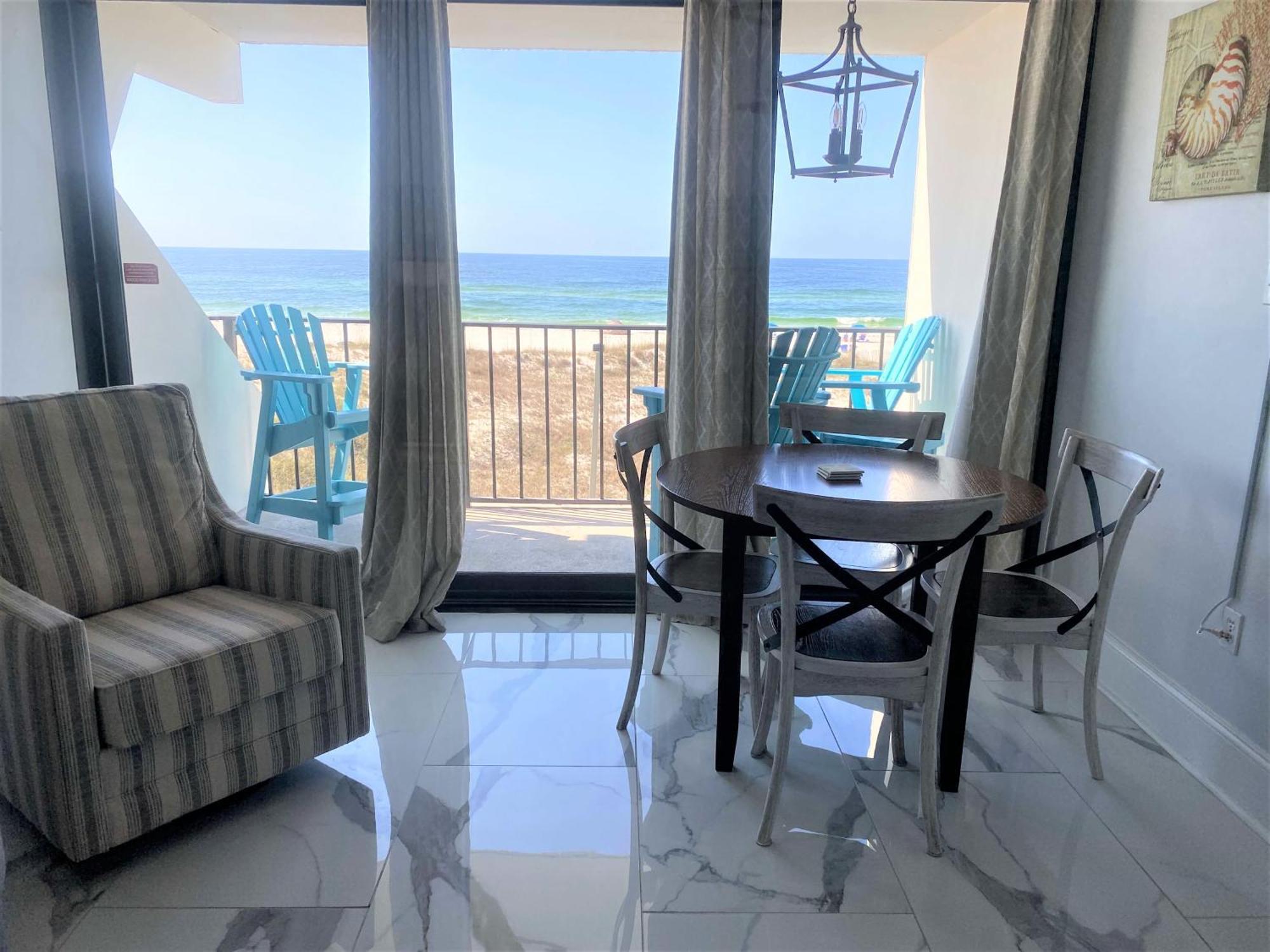 Island Winds East 202 By Albvr - Beautifully Renovated Beachfront Condo & Steps Away From Hangout & More! Gulf Shores Εξωτερικό φωτογραφία