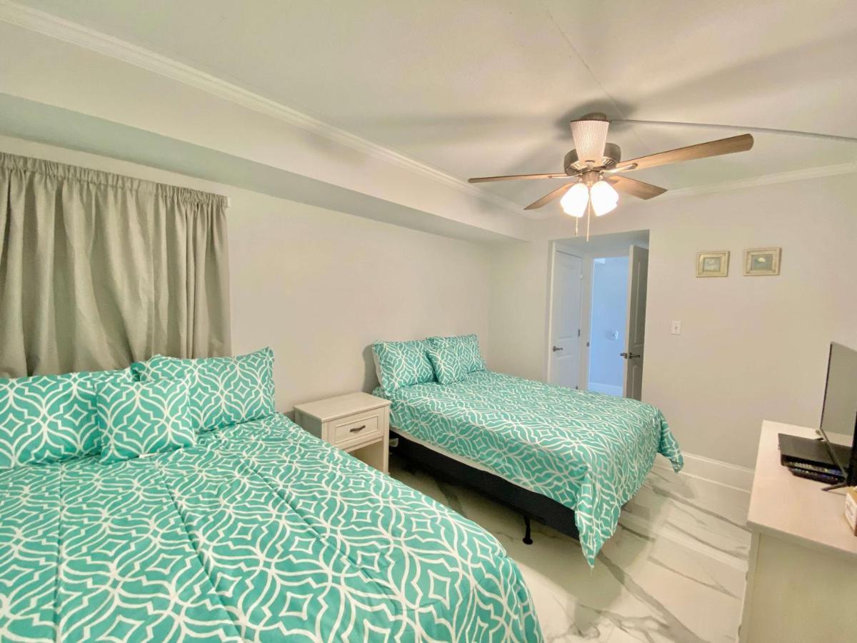 Island Winds East 202 By Albvr - Beautifully Renovated Beachfront Condo & Steps Away From Hangout & More! Gulf Shores Εξωτερικό φωτογραφία